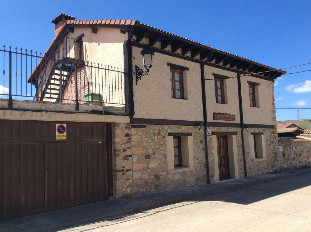 Majada Palentina Guest House Villanueva de Arriba Luaran gambar