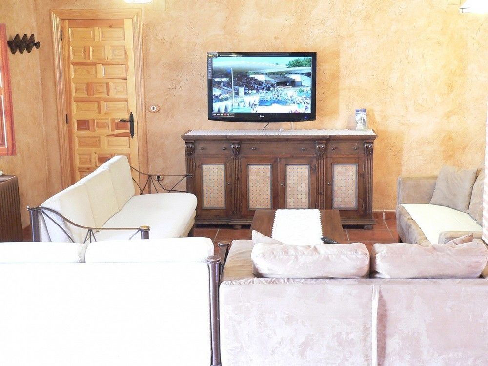 Majada Palentina Guest House Villanueva de Arriba Luaran gambar