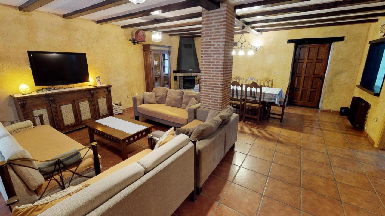 Majada Palentina Guest House Villanueva de Arriba Luaran gambar