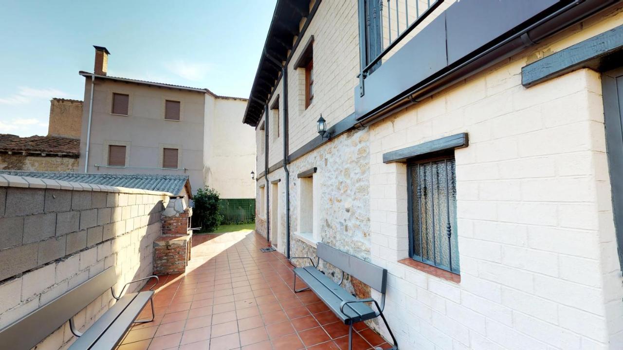 Majada Palentina Guest House Villanueva de Arriba Luaran gambar