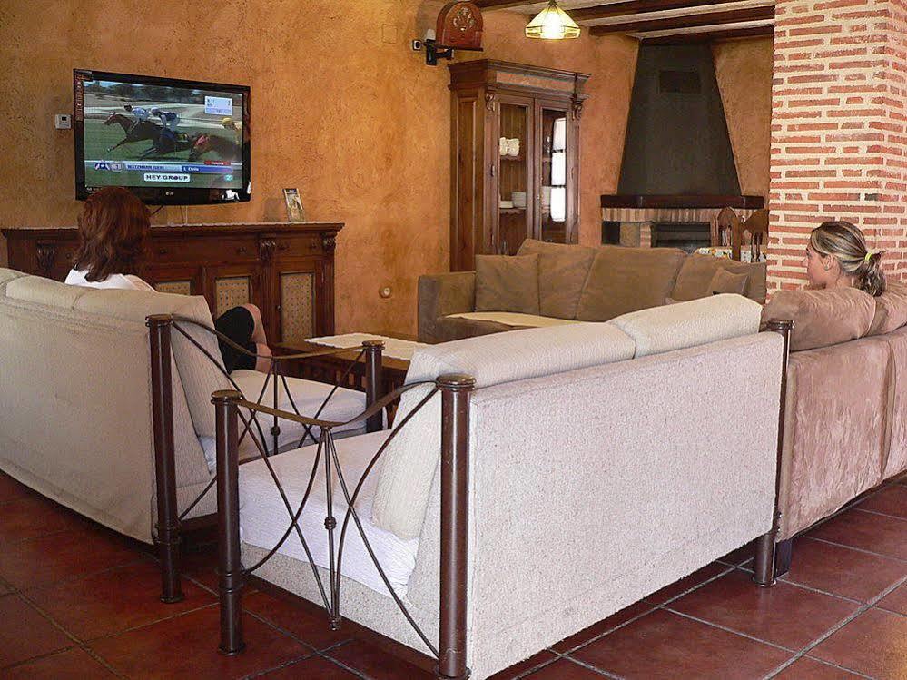 Majada Palentina Guest House Villanueva de Arriba Luaran gambar